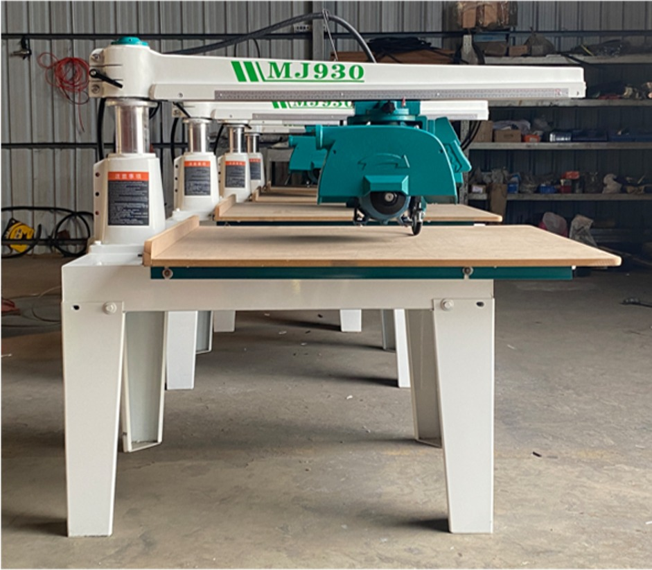 Radial Arm Saw